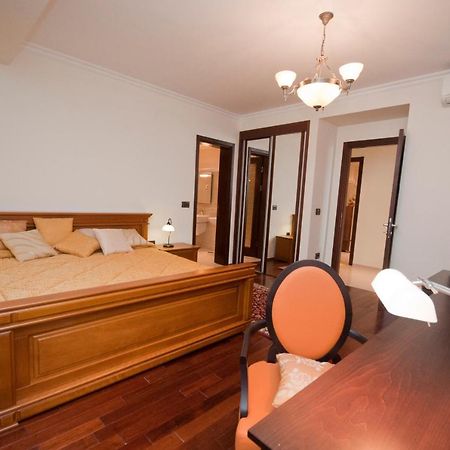 St.George Apartments Petrovac na moru Exterior foto