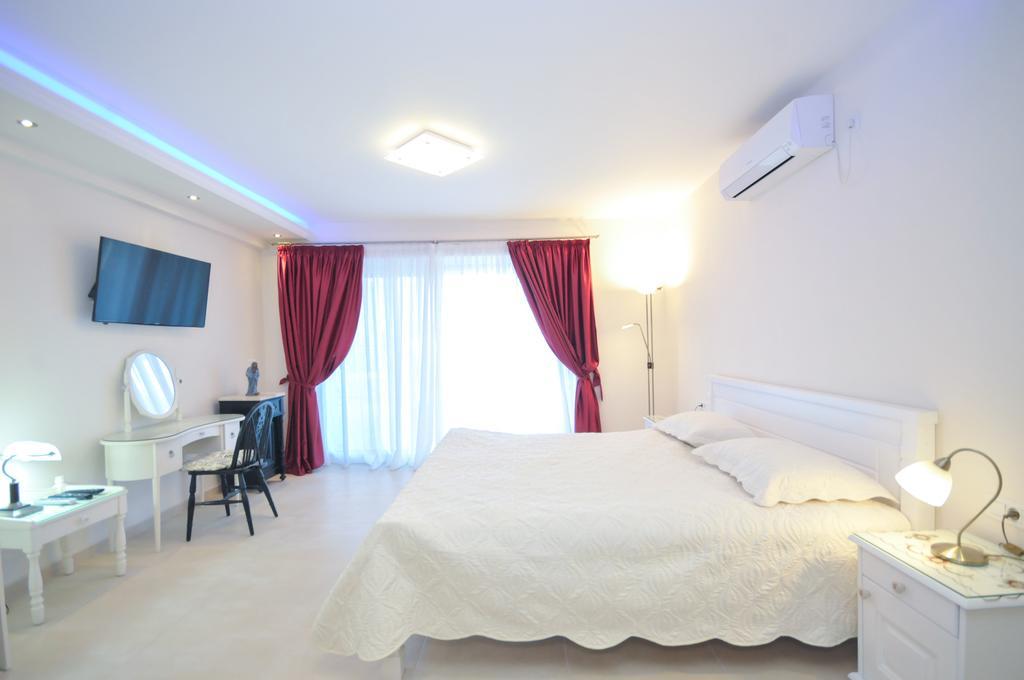 St.George Apartments Petrovac na moru Zimmer foto