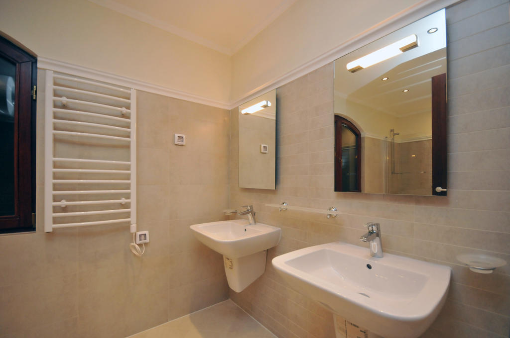 St.George Apartments Petrovac na moru Zimmer foto