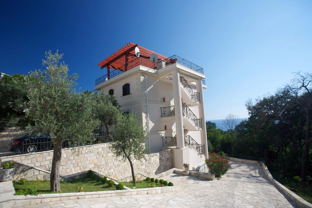 St.George Apartments Petrovac na moru Exterior foto